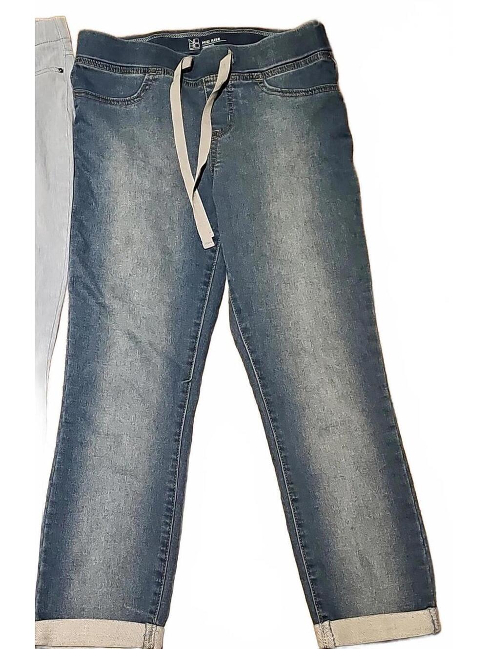 Bundle Of 2 Pull On Cuffed Capri Pants Size S - Picture 3 of 8